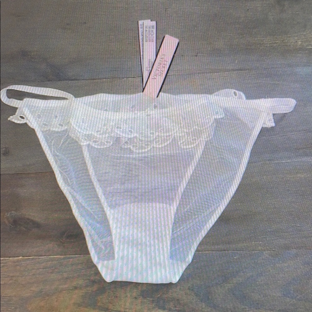 Victoria's Secret White Lace Top